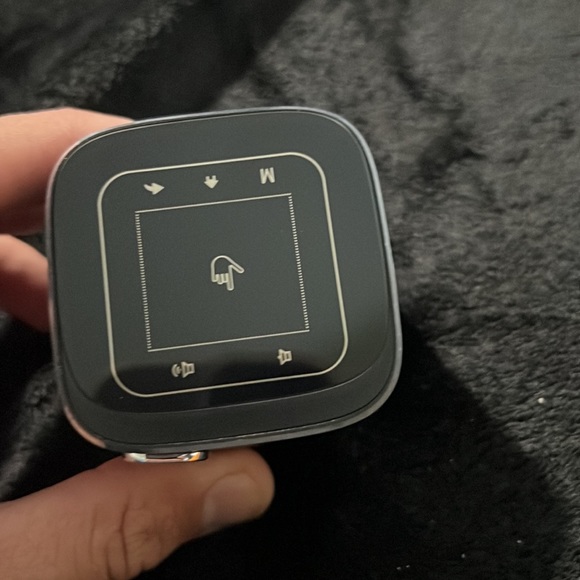 Mini dlp projector - Picture 2 of 3